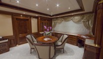 Superyacht TITANIA -  Master Suite Office
